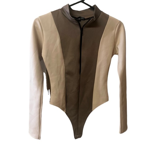 PrettyLittleThing scuba bodysuit beige contrast panel long sleeve size 4 NWT - Picture 5 of 10